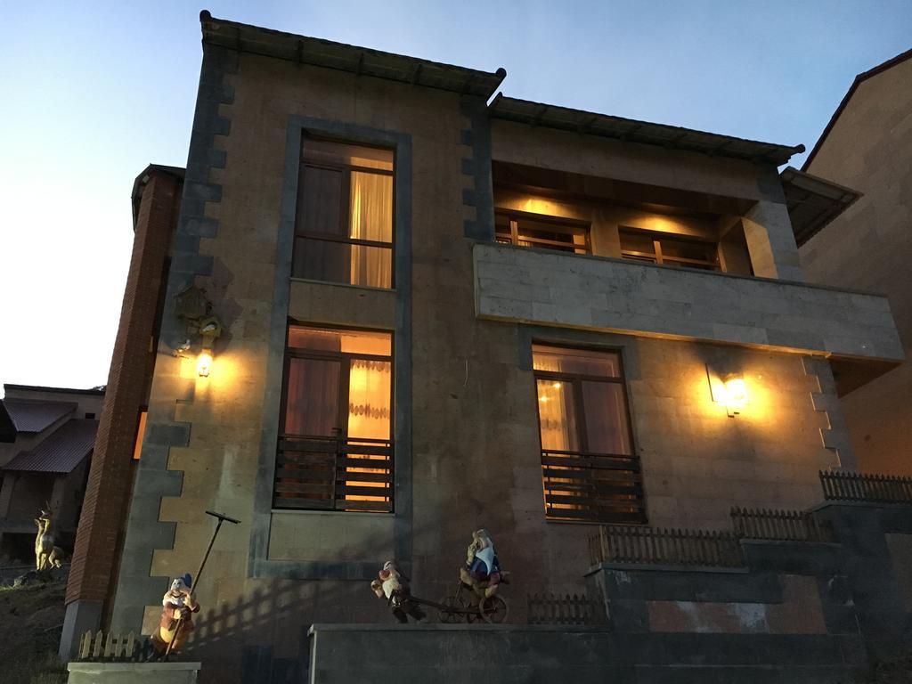 Deer Villa Tsaghkadzor Exterior photo